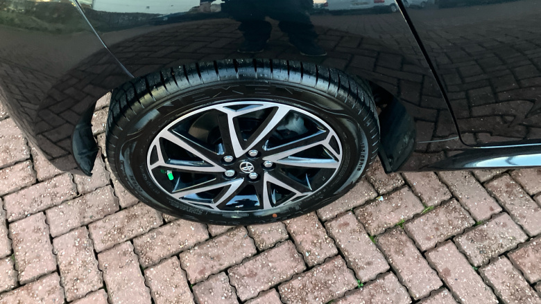 Toyota Yaris 1.5 Hybrid Design 5dr CVT Hybrid Hatchback